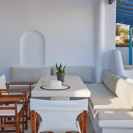 Cleopatra Seaside Homes, Logaras, Paros Piso Livadi Exterior photo
