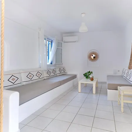 Cleopatra Seaside Homes, Logaras, Paros Piso Livadi Exterior photo