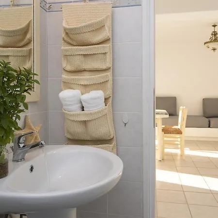 Cleopatra Seaside Homes, Logaras, Paros Piso Livadi Exterior photo
